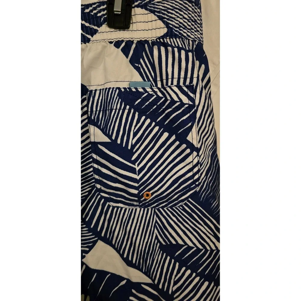 Nautica quick Dry Men's board‎ shorts lined white blue size L